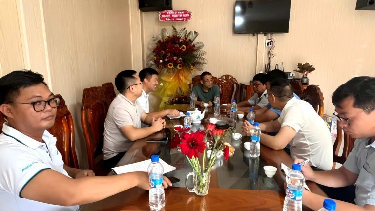 澳華集團總裁周勝兵一行深入越南市場一線，深化大客戶戰略落地